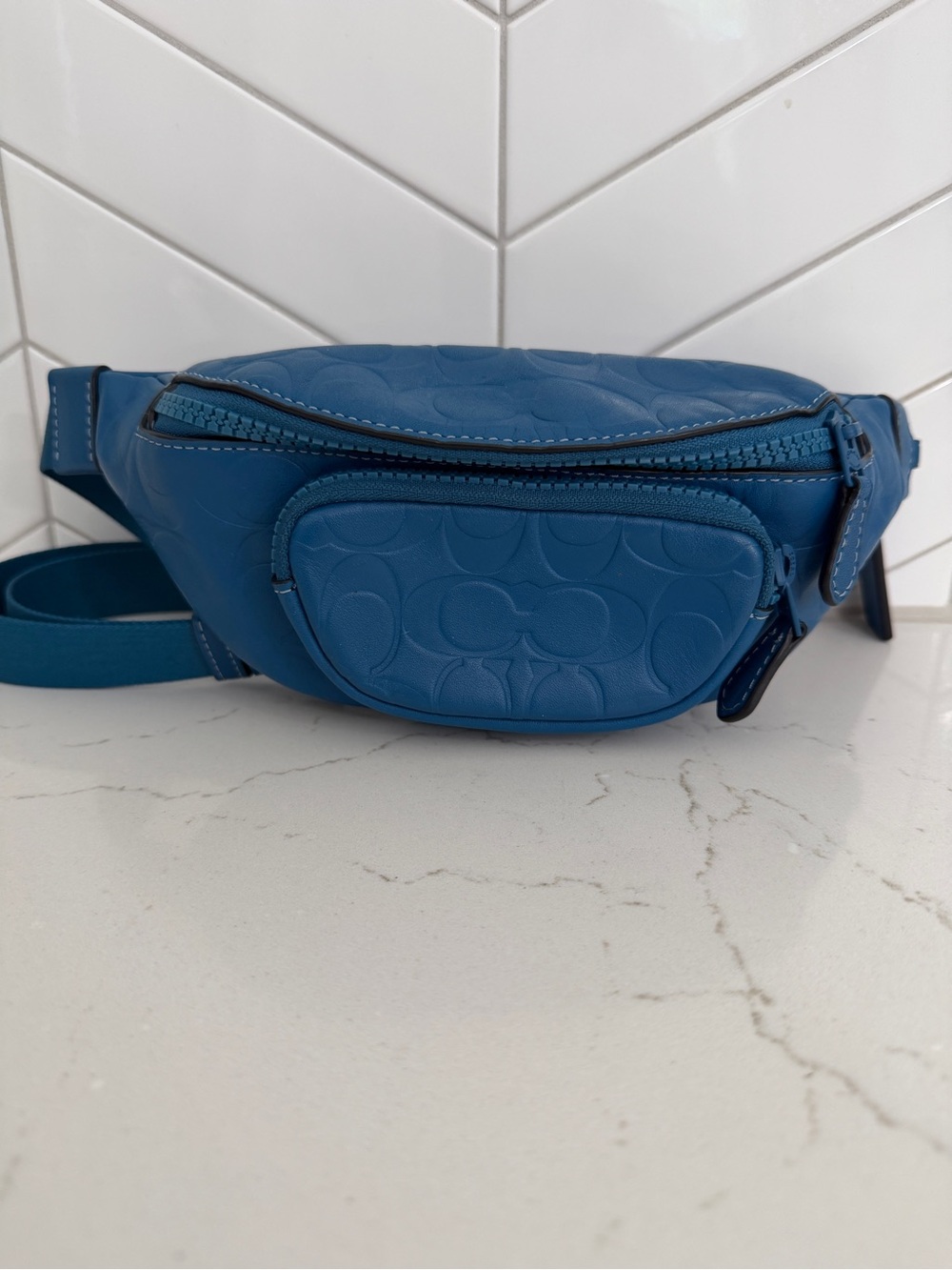 COACH CH073 Signature Leather Sprint Belt Bag. COLOR: Blue Jay